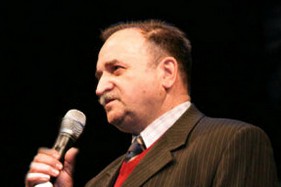 >Исполнительный директор - генерал-майор Борис Алексеевич Сушков